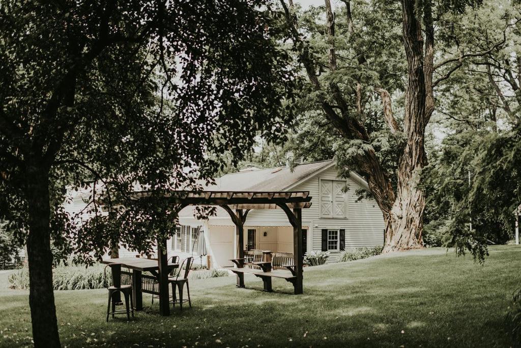 Inn The Bond 1835
